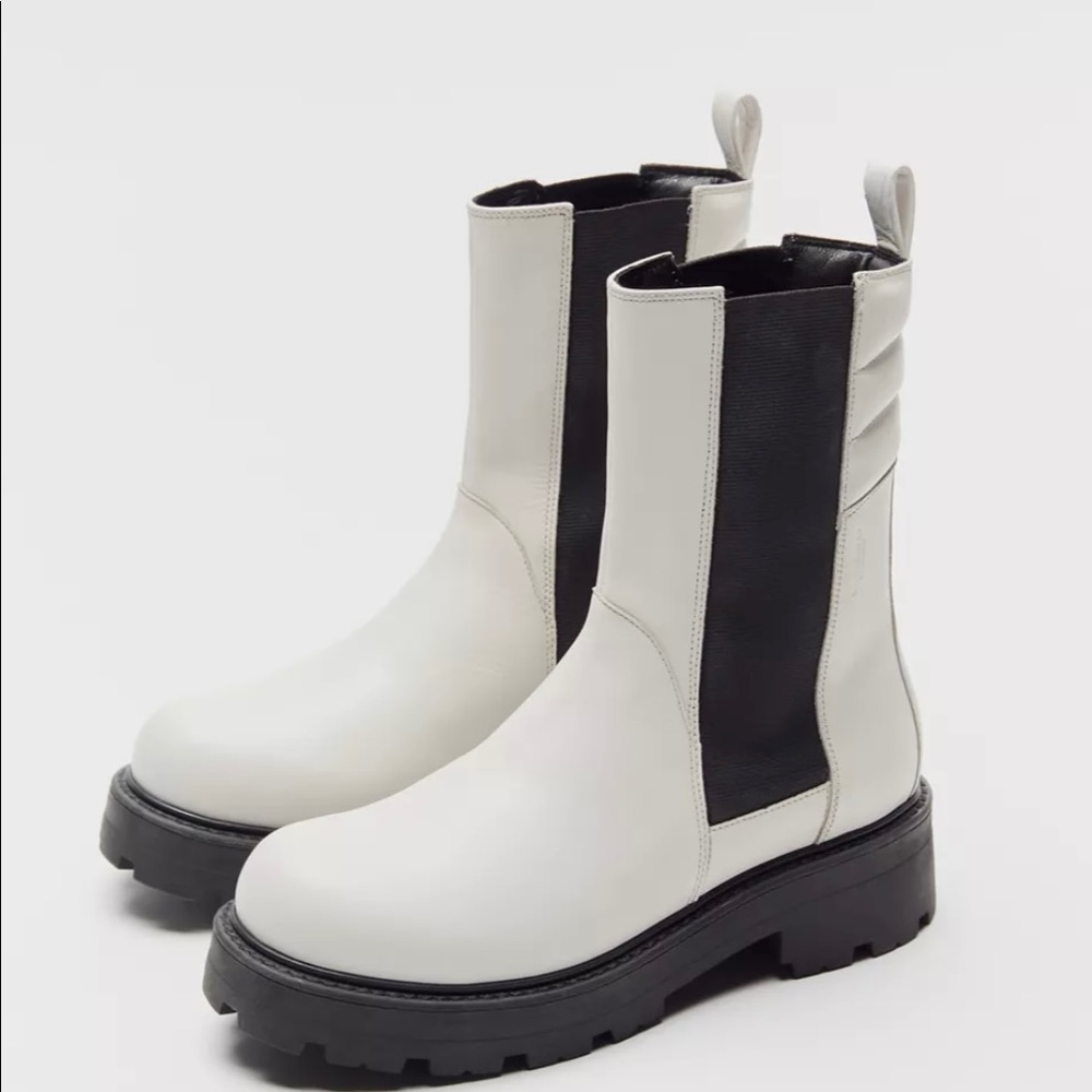 BRAND NEW Vagabond Cosmo 2.0 Chelsea boots | White